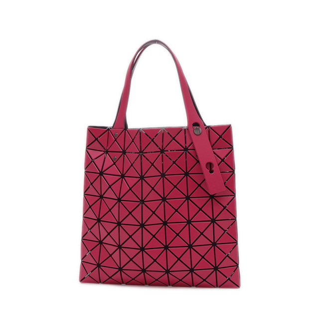 パオパオ　イッセイミヤケ　バッグ イッセイミヤケ バオバオ トートバッグ PVC ピンク ISSEY MIYAKE