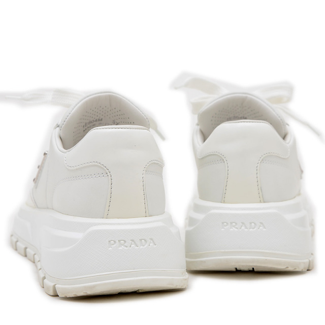 PRADA ホワイト レインシューズ35 新品未使用　定価10万円　最終値下げ PRADA】スニーカー｜Yahoo!フリマ（旧PayPayフリマ）