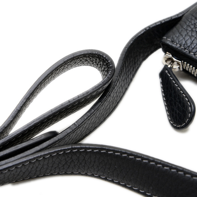 ロエベ LOEWE ショルダーバッグ レザー ブラック　アナグラム ロエベ アナグラム ショルダーバッグ レザー ブラック LOEWE