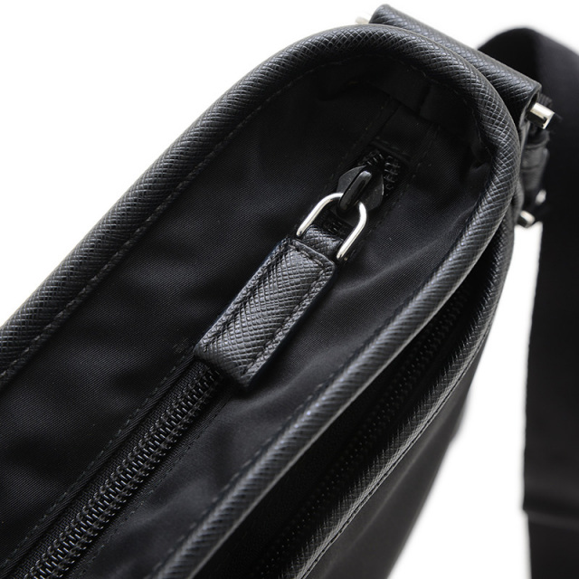 プラダ ショルダーバッグ ナイロン ブラック 2VH797 PRADA