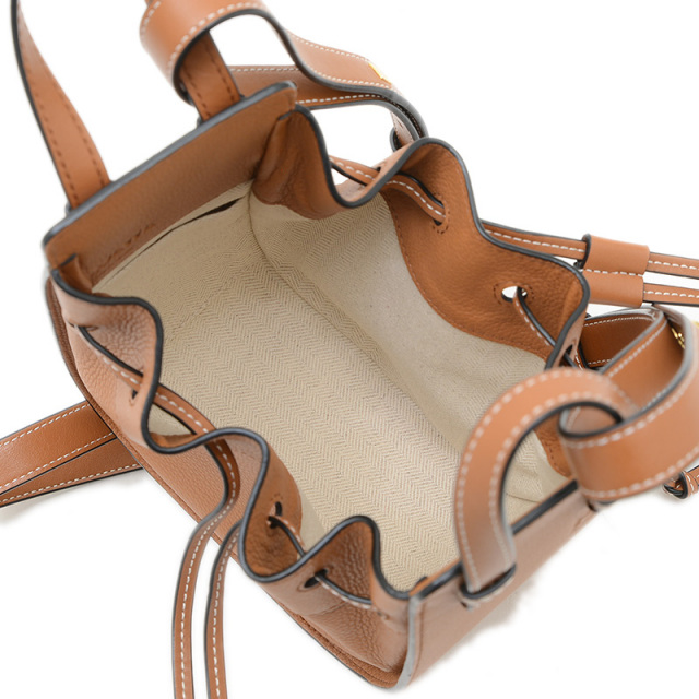 LOEWE ハンモック ドローストリングミニ レザーハンドバッグ タン