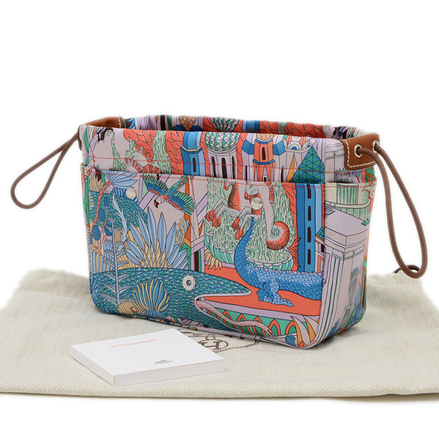 エルメスHERMES シルク　ノートブック　アニマポリス　モーヴペール　新品 エルメスHERMES シルク ノートブック アニマポリス モーヴペール