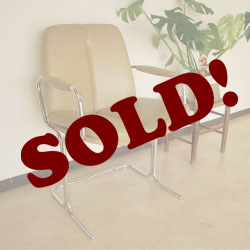 イギリス・ビンテージ・アームチェア