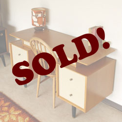 ジープラン・G-plan・ビンテージ・デスク・オーク・アンティーク・家具