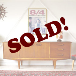 ジェンティーク・サイドボード・ビンテージ・チーク・アンティーク