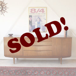 サイドボード・ウォールナッツ・ビンテージ・イギリス・ミッドセンチュリー