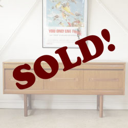 イギリス・サイドボード・チーク・ビンテージ・アンティーク・テレビボード・北欧