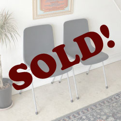 イギリス・スタッキングチェア・２脚セット・ビンテージ・アンティーク・ミッドセンチュリー