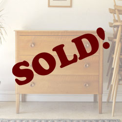 イギリス・チェスト・３段・たんす・ウォールナット・アンティーク・ビンテージ