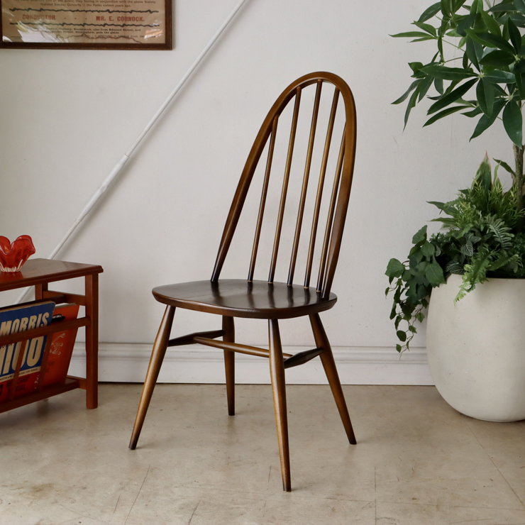 アーコール（ERCOL）製ビンテージのクエーカーチェア・ブラウン