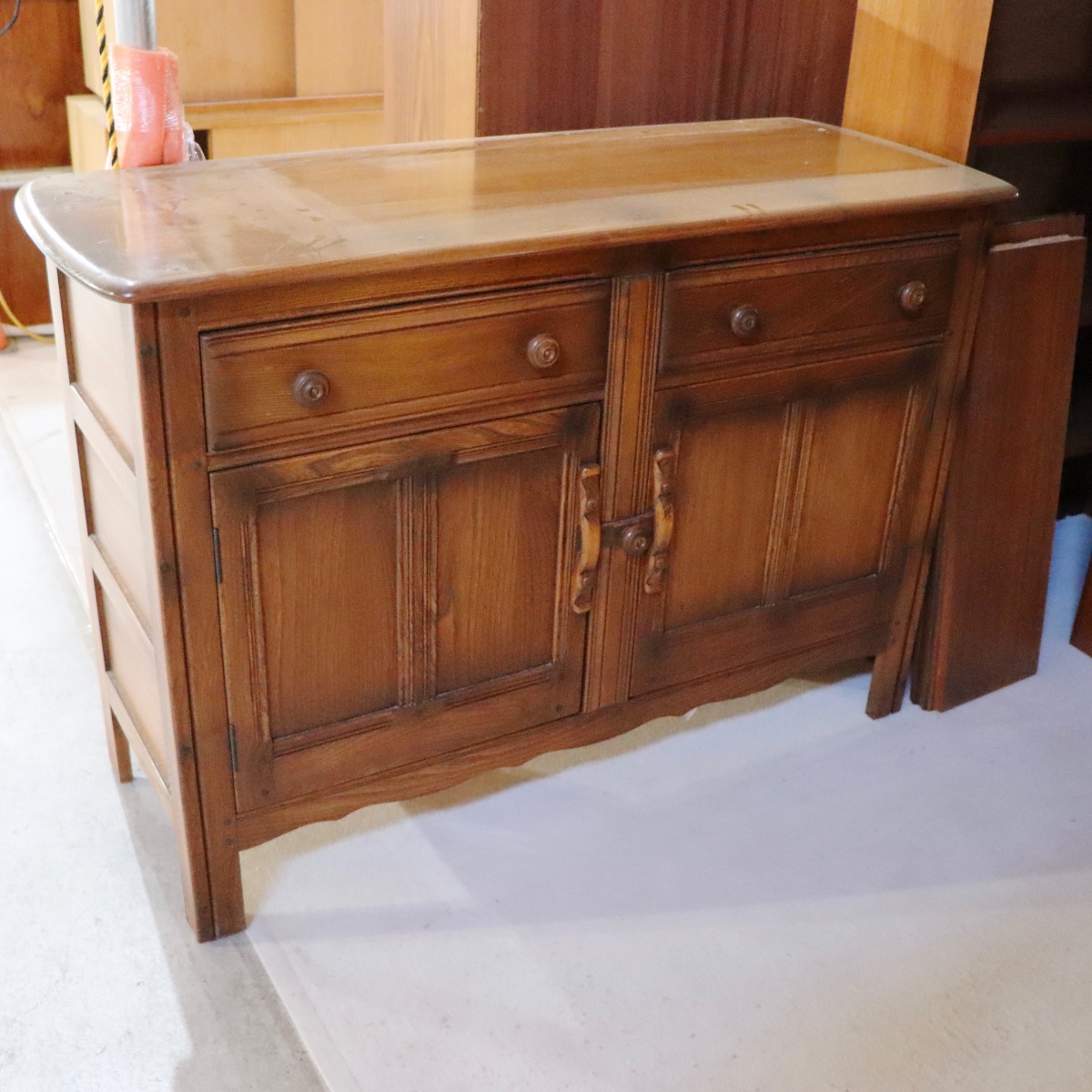 【comingsoon!】　ERCOL GOLDEN DAWN WELSH DRESSER ItemCode-AVON12 | 送料込