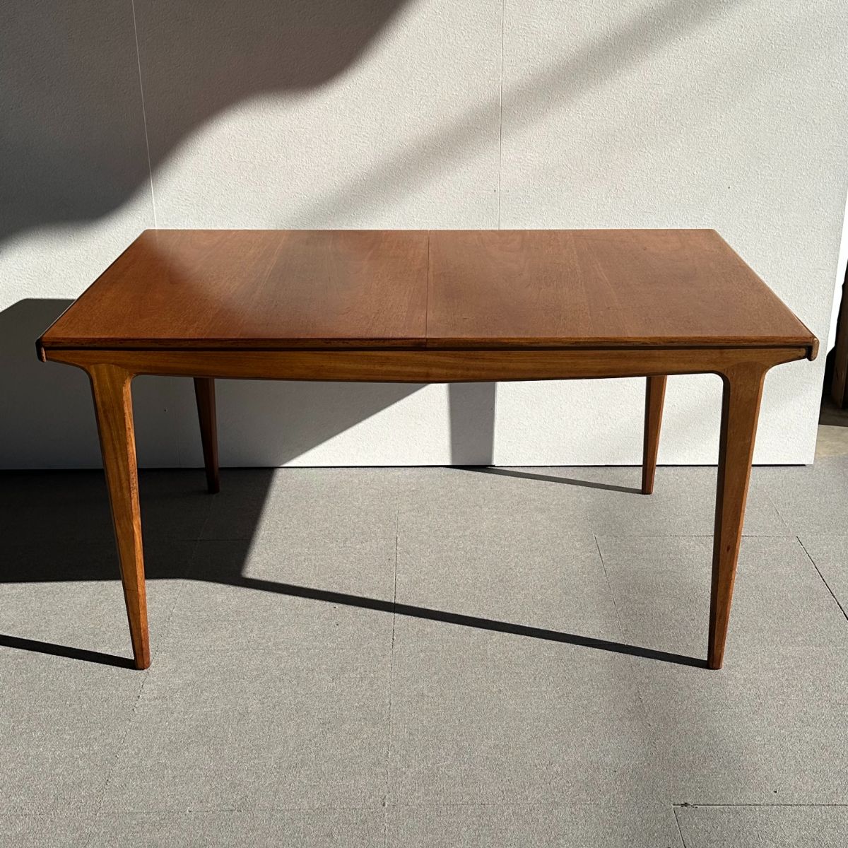ビンテージ　アンティーク　テーブル　ダイニングテーブル　ミッドセンチュリー　家具 ビンテージ アンティーク テーブル ダイニングテーブル ミッド