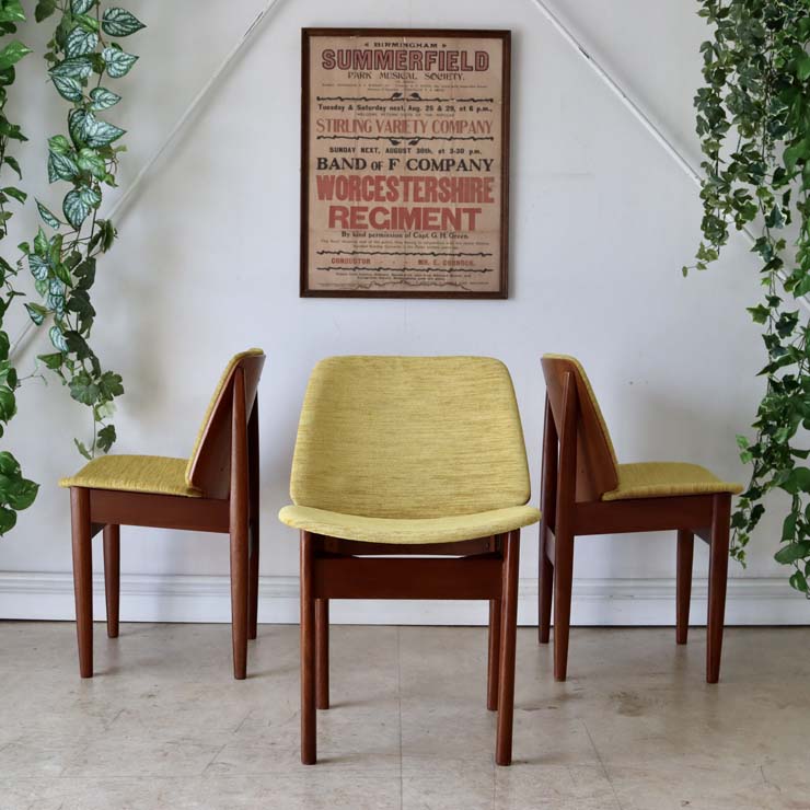 エリオッツオブニューブリー（Elliotts of newbury））製ダイニングチェア３脚セット　商品番号【022003】　