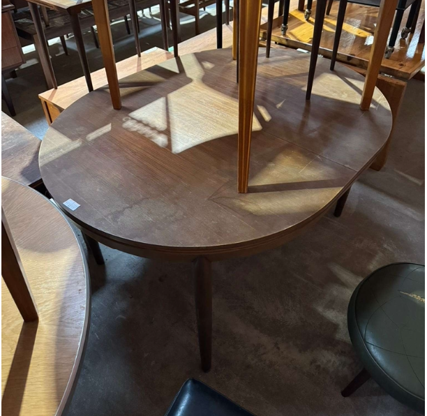 【comingsoon!】 Denmark Dining table with leaves inside | ItemCode-VIND-S104 | 送料込