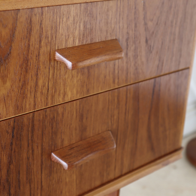 英国ビンテージのチークデスクの取っ手