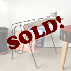 イギリス・サイドテーブル・マガジンラック・コーヒーテーブル・ビンテージ・アンティーク