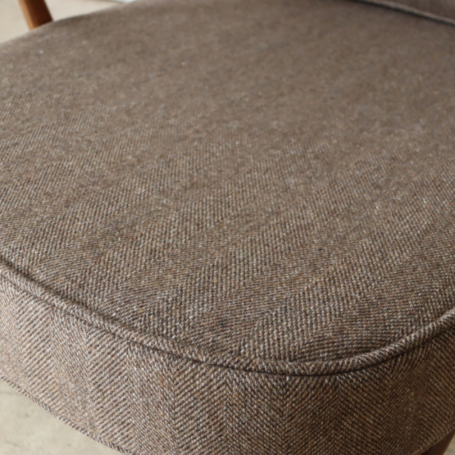 アーコール（ERCOL）製ビンテージのイージーチェアのファブリック尾州ウール