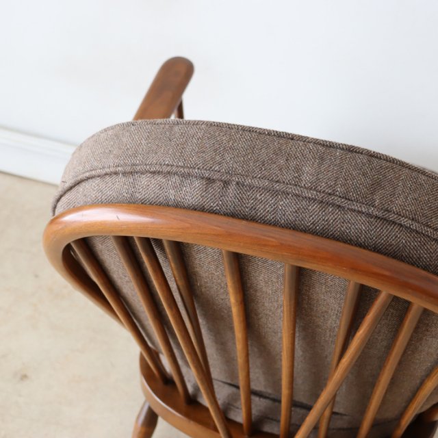 アーコール（ERCOL）イージーチェア・1シーター 日本が世界に誇る尾州