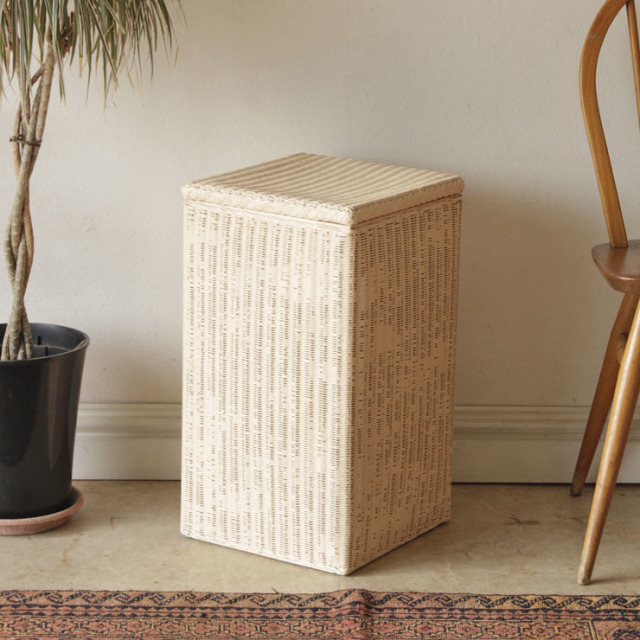 ロイドルーム（LLOYD LOOM）ビンテージのバスケットランドリーボックス