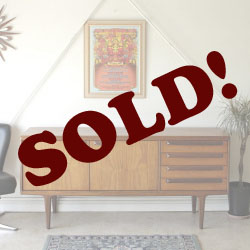 イギリス・サイドボード・ヤンガー・Younger・チーク・ビンテージ・アンティーク・北欧