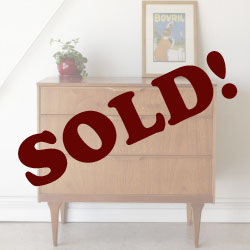 オースティンスイート・Austinsuite・家具・チェスト・収納・ビンテージ・アンティーク・英国・イギリス・インテリア・輸入・北欧