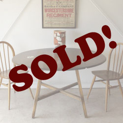 アーコール(Ercol)ビンテージのダイニングテーブル
