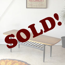 イギリス・コーヒーテーブル・サイドテーブル・ミッドセンチュリー・ビンテージ・アンティーク