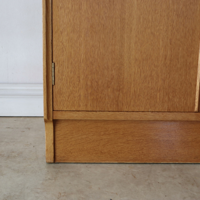 ジープラン（G-plan）製ビンテージのワードローブの脚部分