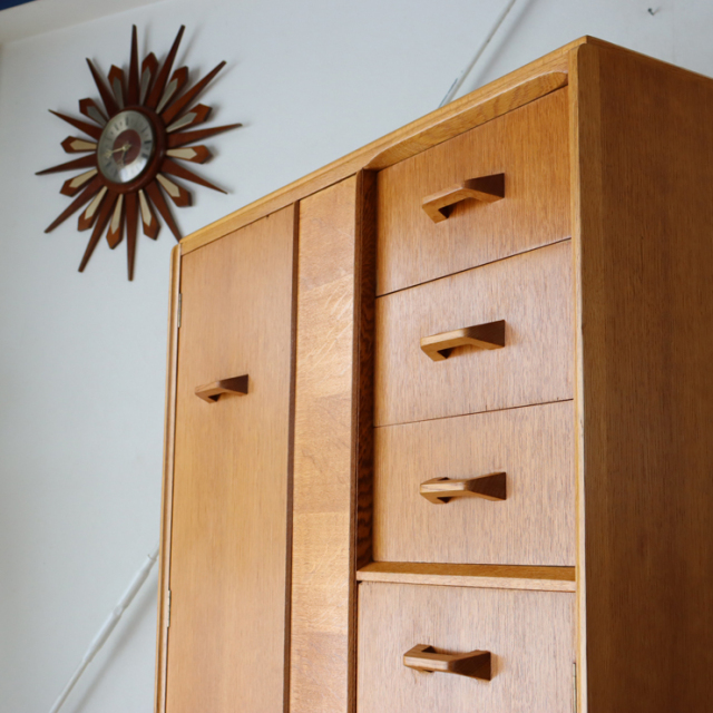 ジープラン（G-plan）製ビンテージのワードローブの上部