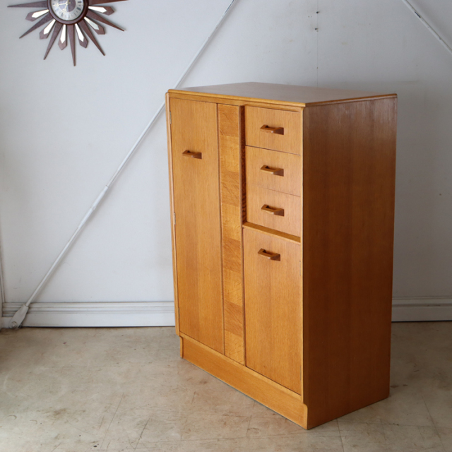 ジープラン（G-plan）製ブランドンシリーズのビンテージのワードローブ