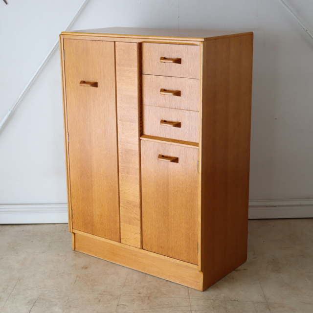 ジープラン（G-plan）製ブランドンシリーズのビンテージのワードローブ