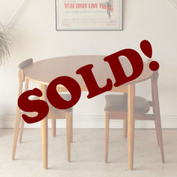 英国ビンテージのラウンドダイニングテーブル