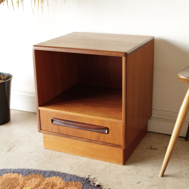 ジープラン（G-plan）製ビンテージのキャビネット