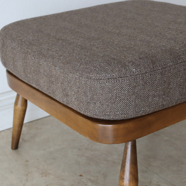 アーコール（ERCOL）製ビンテージのスツール・オットマンのファブリック