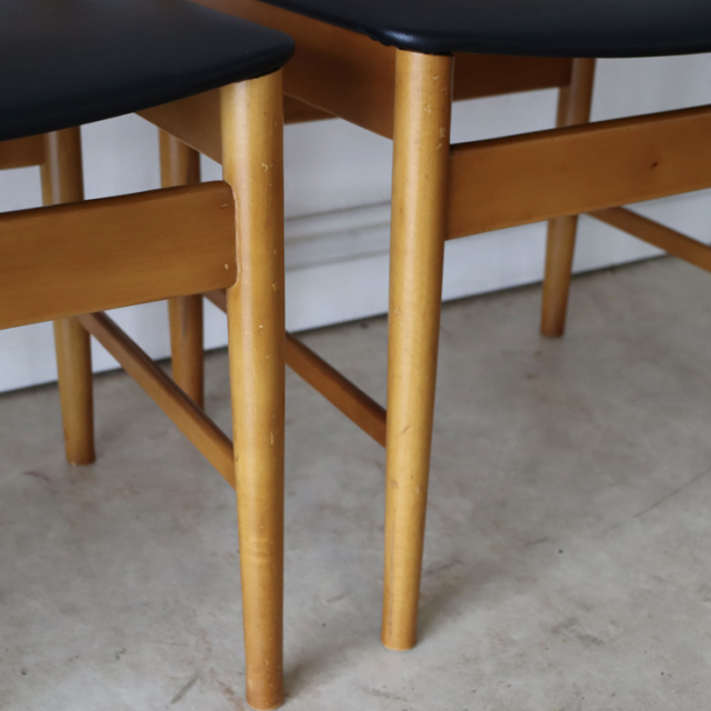 ポーランド製ビンテージのダイニングチェアの傷