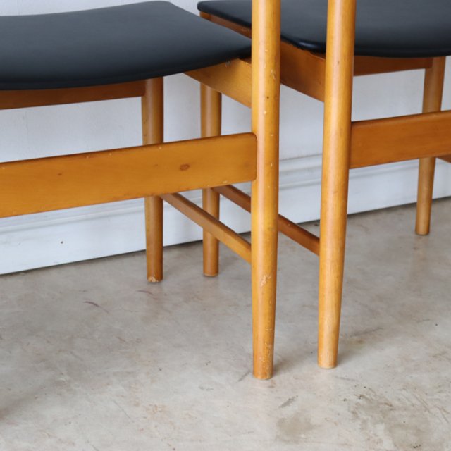 ポーランド製ビンテージのダイニングチェアの傷