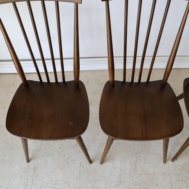 アーコール（ERCOL）製ビンテージのスティックバックチェアブラウンの座面