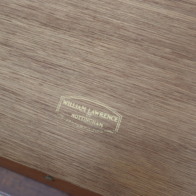 ウィリアムローレンス（William Laurence of Nothingham）製ビンテージのドレッサーのロゴスタンプ