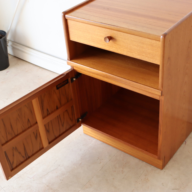 【購入前コメント必須】Nathan Furniture キャビネット ネイサン(NATHAN)製キャビネット 商品番号【021023
