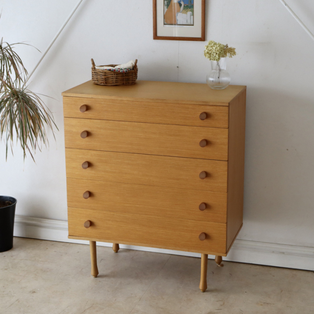 アヴァロン（AVALON）製ビンテージの５段チェスト