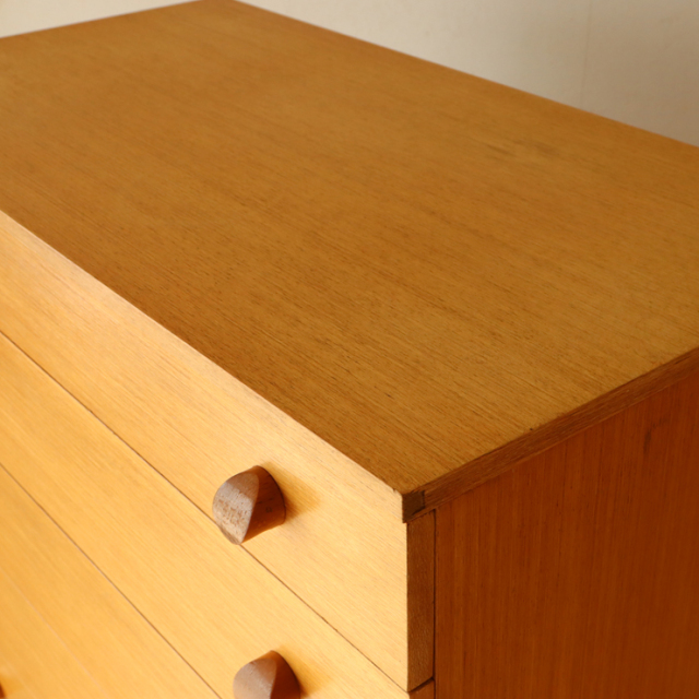 アヴァロン（AVALON）製 5段チェスト 商品番号【021033