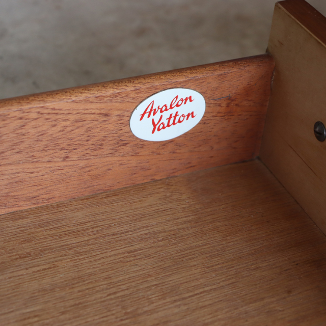 アヴァロン（AVALON）製4段チェスト商品番号【021035