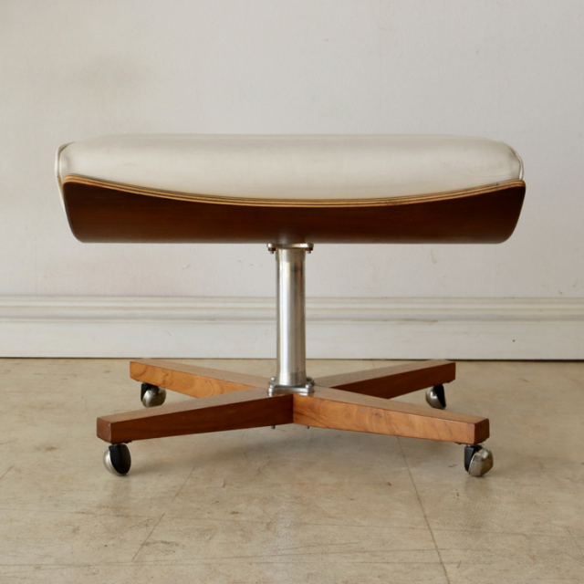 ジープラン（G-plan）６２５１のビンテージフットスツール