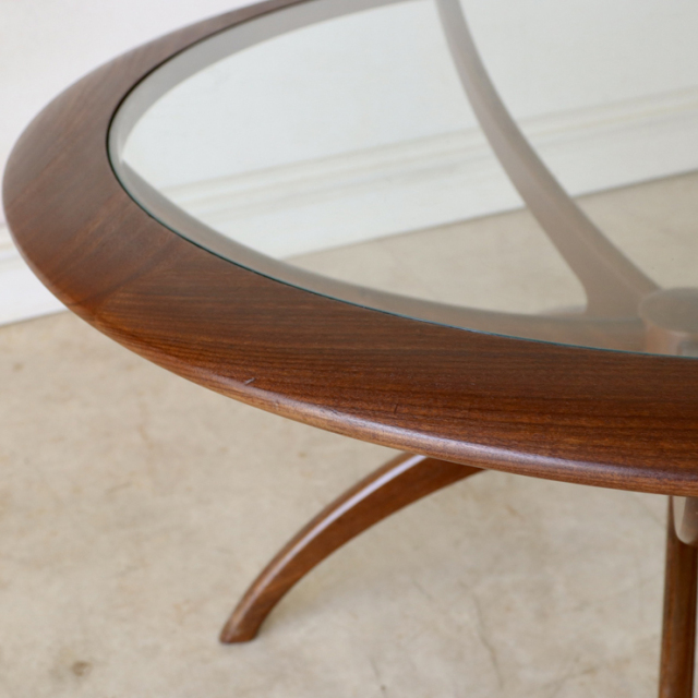 ジープラン（G-plan）製ビンテージのスパイダーコーヒーテーブルのチークフレーム