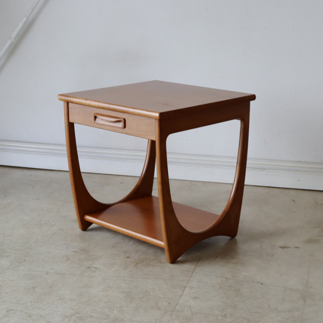 ジープラン（G-plan）製ビンテージのサイドテーブル