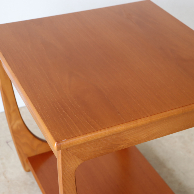 ジープラン（G-plan）製ビンテージのサイドテーブルの天板