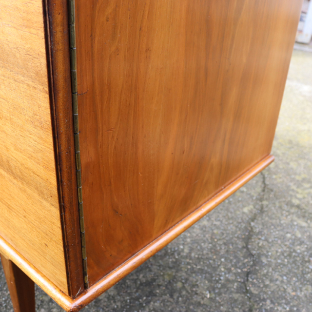 リビングチェスト ヴィンテージ イギリス Alfred Cox ウォールナット リビングチェスト ヴィンテージ イギリス Alfred Cox ウォールナット