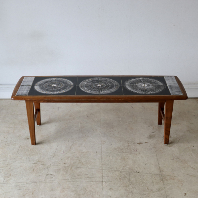 イギリス製ビンテージのタイルコーヒーテーブル