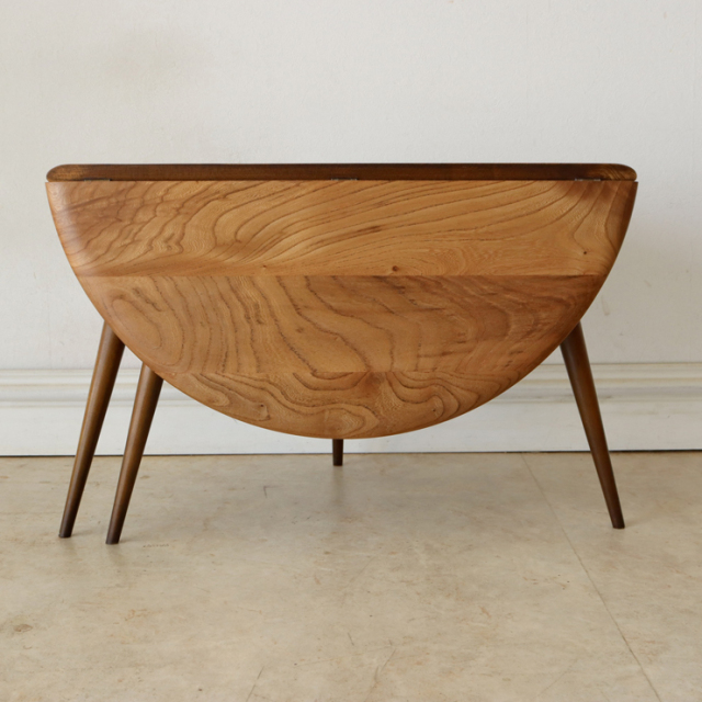 アーコール（ERCOL）製ビンテージのコーヒーテーブルのドロップリーフ