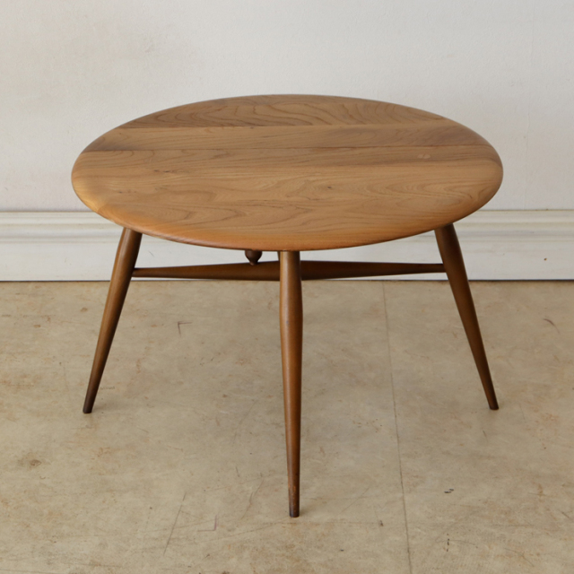 アーコール（ERCOL）製ビンテージのコーヒーテーブル